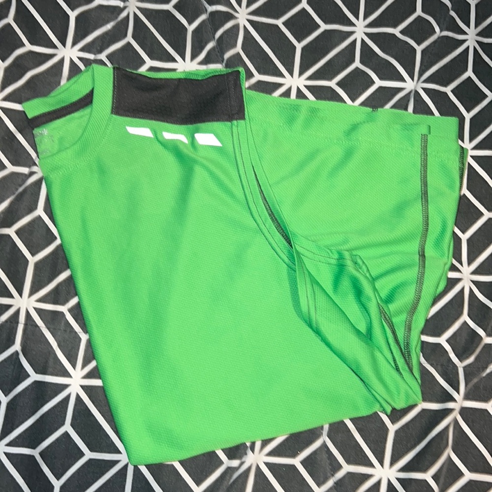 Men active shirt